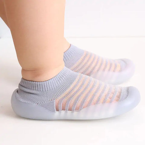 Non-slip baby shoes