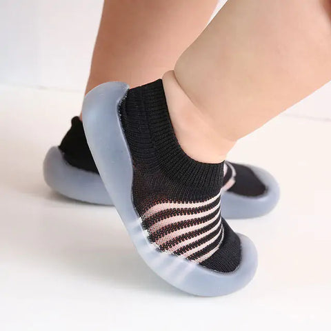 Non-slip baby shoes