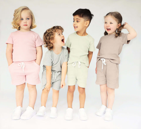 Taupengrauer Sommer-Pyjama-2