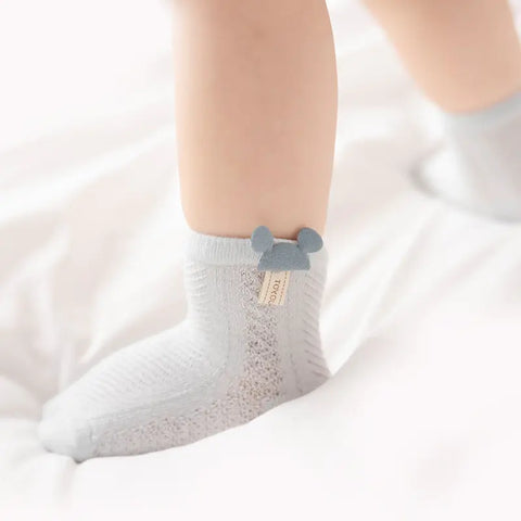Thin baby socks for babies