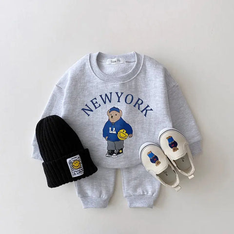 Casual hoodie and pants set for babies