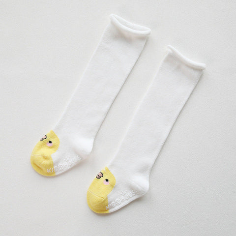 Non-slip knee socks made of soft cotton for babies