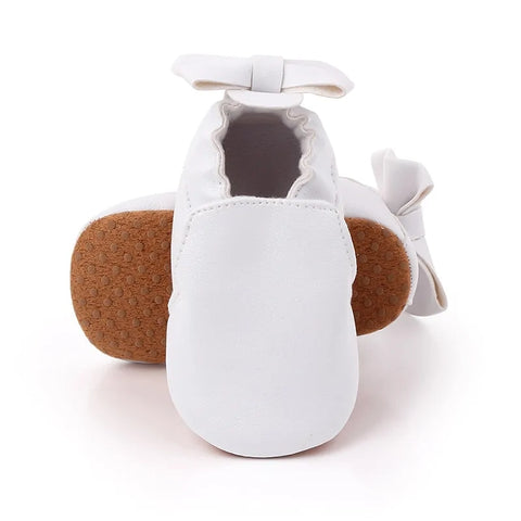 Elegant fashion shoes for babies