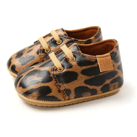 Mehrfarbige Retro-Lederschuhe für Babys